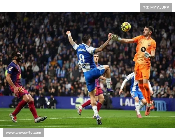 巴萨2-0胜西班牙人，费尔明奥尔莫补时阶段锁定胜局